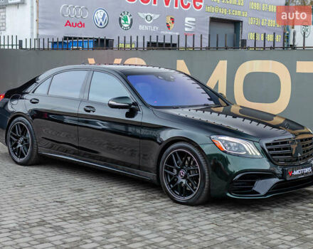 Синий Мерседес С Класс, объемом двигателя 3.98 л и пробегом 120 тыс. км за 47777 $, фото 2 на Automoto.ua