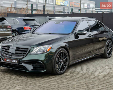 Синий Мерседес С Класс, объемом двигателя 3.98 л и пробегом 120 тыс. км за 47777 $, фото 3 на Automoto.ua