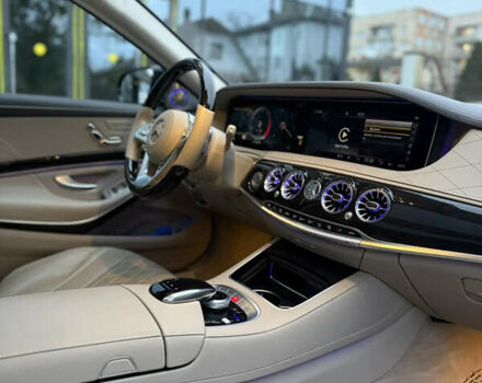 Синий Мерседес С Класс, объемом двигателя 3.98 л и пробегом 43 тыс. км за 63000 $, фото 33 на Automoto.ua