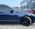 Синій Мерседес С Клас, об'ємом двигуна 2.2 л та пробігом 173 тис. км за 12390 $, фото 12 на Automoto.ua