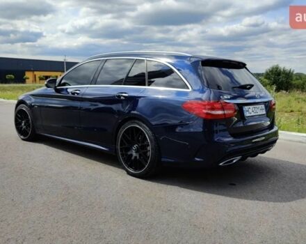 Синій Мерседес С Клас, об'ємом двигуна 2.14 л та пробігом 277 тис. км за 16200 $, фото 2 на Automoto.ua