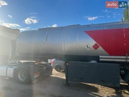 Синій Мерседес С Клас, об'ємом двигуна 3 л та пробігом 225 тис. км за 15200 $, фото 1 на Automoto.ua