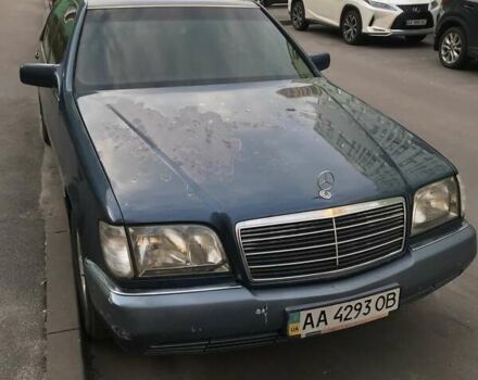 Синий Мерседес С Класс, объемом двигателя 3.2 л и пробегом 280 тыс. км за 4500 $, фото 1 на Automoto.ua