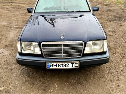 Синий Мерседес С Класс, объемом двигателя 2.8 л и пробегом 123 тыс. км за 2200 $, фото 1 на Automoto.ua