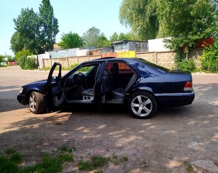 Синий Мерседес С Класс, объемом двигателя 3.4 л и пробегом 424 тыс. км за 5700 $, фото 1 на Automoto.ua