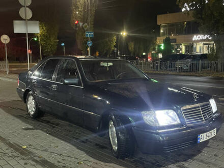 Синий Мерседес С Класс, объемом двигателя 3.2 л и пробегом 300 тыс. км за 8500 $, фото 1 на Automoto.ua