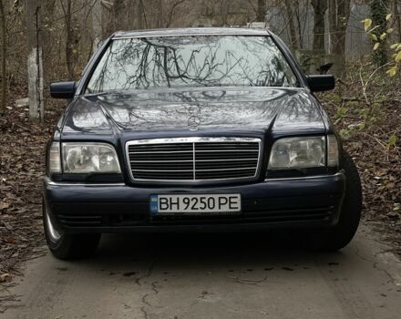 Синій Мерседес С Клас, об'ємом двигуна 3 л та пробігом 200 тис. км за 3700 $, фото 1 на Automoto.ua