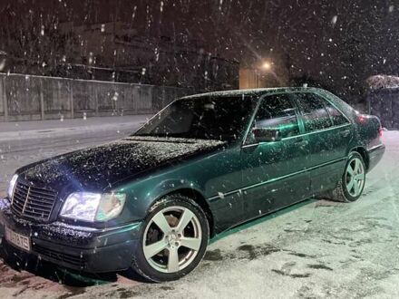 Синий Мерседес С Класс, объемом двигателя 3.2 л и пробегом 300 тыс. км за 7299 $, фото 1 на Automoto.ua