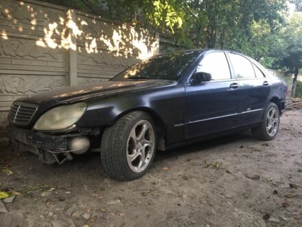 Синій Мерседес С Клас, об'ємом двигуна 4.3 л та пробігом 1 тис. км за 3200 $, фото 1 на Automoto.ua