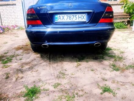 Синий Мерседес С Класс, объемом двигателя 4.3 л и пробегом 270 тыс. км за 4000 $, фото 1 на Automoto.ua