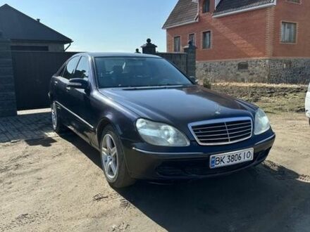 Синий Мерседес С Класс, объемом двигателя 3.2 л и пробегом 319 тыс. км за 4100 $, фото 1 на Automoto.ua