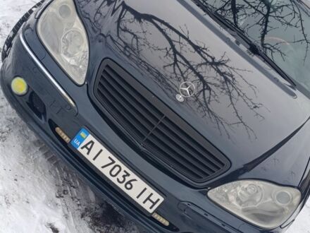 Синий Мерседес С Класс, объемом двигателя 5 л и пробегом 443 тыс. км за 3999 $, фото 1 на Automoto.ua