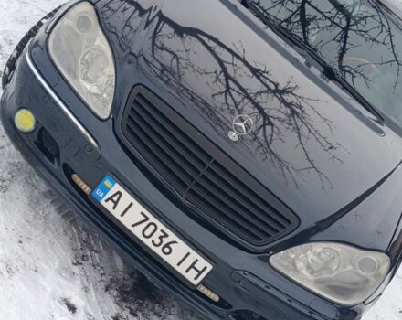 Синий Мерседес С Класс, объемом двигателя 5 л и пробегом 443 тыс. км за 3999 $, фото 1 на Automoto.ua