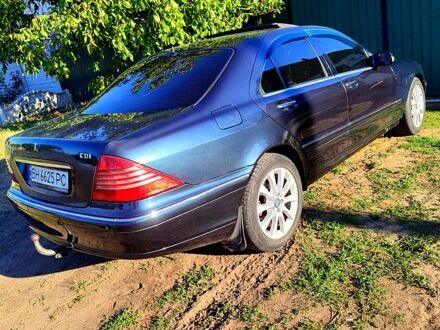 Синій Мерседес С Клас, об'ємом двигуна 3.2 л та пробігом 361 тис. км за 5000 $, фото 1 на Automoto.ua