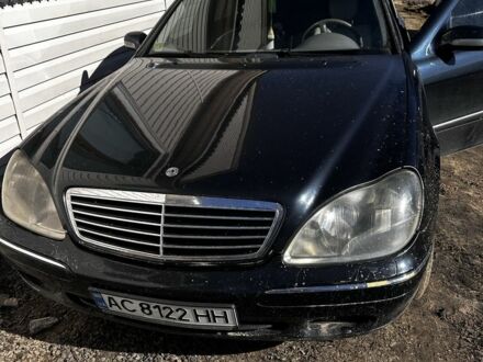 Синій Мерседес С Клас, об'ємом двигуна 3.2 л та пробігом 409 тис. км за 4200 $, фото 1 на Automoto.ua