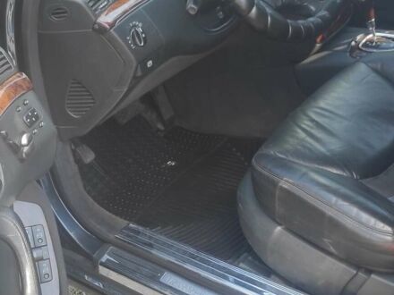 Синій Мерседес С Клас, об'ємом двигуна 3.2 л та пробігом 570 тис. км за 5000 $, фото 1 на Automoto.ua