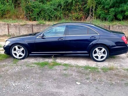 Синий Мерседес С Класс, объемом двигателя 3.5 л и пробегом 500 тыс. км за 8200 $, фото 1 на Automoto.ua