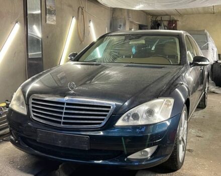 Синий Мерседес С Класс, объемом двигателя 3.5 л и пробегом 360 тыс. км за 7500 $, фото 1 на Automoto.ua
