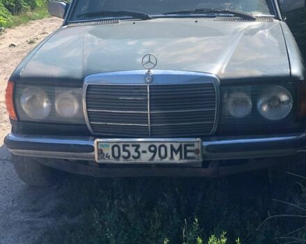 Зелений Мерседес С Клас, об'ємом двигуна 0 л та пробігом 350 тис. км за 35000 $, фото 1 на Automoto.ua
