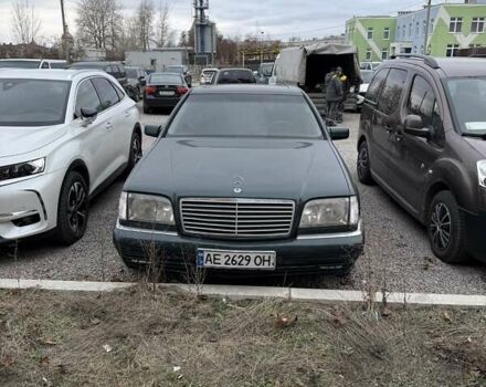 Зеленый Мерседес С Класс, объемом двигателя 3.2 л и пробегом 257 тыс. км за 9000 $, фото 1 на Automoto.ua