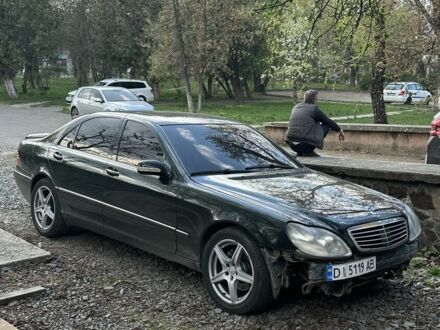 Зелений Мерседес С Клас, об'ємом двигуна 5 л та пробігом 350 тис. км за 2000 $, фото 1 на Automoto.ua
