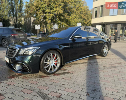 Зеленый Мерседес С Класс, объемом двигателя 4 л и пробегом 150 тыс. км за 74500 $, фото 1 на Automoto.ua