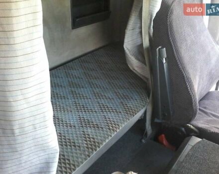 Белый Мерседес SK-Series, объемом двигателя 9.57 л и пробегом 131 тыс. км за 7500 $, фото 2 на Automoto.ua