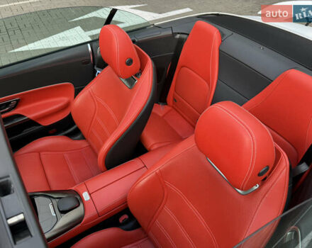 Мерседес СЛ-Клас 2023 у Києві на Automoto.ua Білий Мерседес СЛ-Клас, об'ємом двигуна 2 л та пробігом 15 тис. км за 113000 $, фото 24 на Automoto.ua