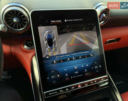 Мерседес СЛ-Клас 2023 у Києві на Automoto.ua Білий Мерседес СЛ-Клас, об'ємом двигуна 2 л та пробігом 15 тис. км за 113000 $, фото 19 на Automoto.ua