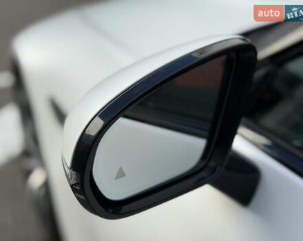 Мерседес СЛ-Клас 2023 у Києві на Automoto.ua Білий Мерседес СЛ-Клас, об'ємом двигуна 2 л та пробігом 15 тис. км за 113000 $, фото 4 на Automoto.ua