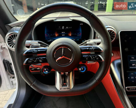 Мерседес СЛ-Клас 2023 у Києві на Automoto.ua Білий Мерседес СЛ-Клас, об'ємом двигуна 2 л та пробігом 15 тис. км за 113000 $, фото 15 на Automoto.ua