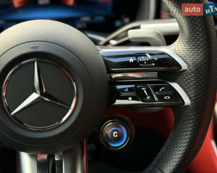 Мерседес СЛ-Клас 2023 у Києві на Automoto.ua Білий Мерседес СЛ-Клас, об'ємом двигуна 2 л та пробігом 15 тис. км за 113000 $, фото 17 на Automoto.ua