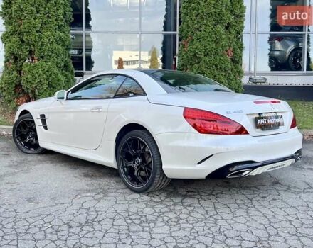 Белый Мерседес СЛ-Класс, объемом двигателя 3 л и пробегом 75 тыс. км за 58999 $, фото 11 на Automoto.ua