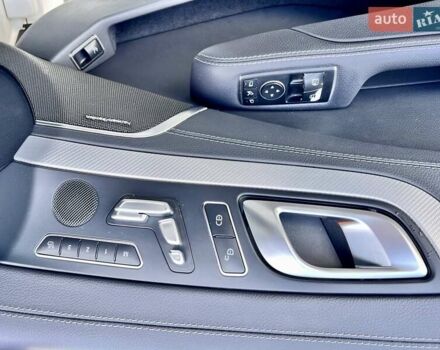 Белый Мерседес СЛ-Класс, объемом двигателя 3 л и пробегом 75 тыс. км за 58999 $, фото 32 на Automoto.ua