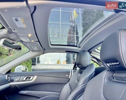 Белый Мерседес СЛ-Класс, объемом двигателя 3 л и пробегом 75 тыс. км за 58999 $, фото 30 на Automoto.ua