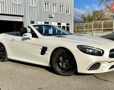 Белый Мерседес СЛ-Класс, объемом двигателя 3 л и пробегом 75 тыс. км за 58999 $, фото 2 на Automoto.ua