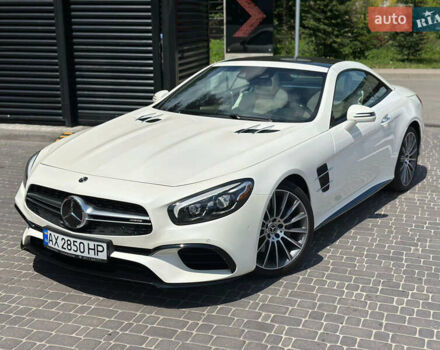 Белый Мерседес СЛ-Класс, объемом двигателя 3 л и пробегом 15 тыс. км за 68500 $, фото 6 на Automoto.ua