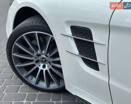 Белый Мерседес СЛ-Класс, объемом двигателя 3 л и пробегом 15 тыс. км за 68500 $, фото 14 на Automoto.ua