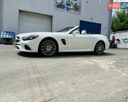 Білий Мерседес СЛ-Клас, об'ємом двигуна 5 л та пробігом 20 тис. км за 74900 $, фото 18 на Automoto.ua