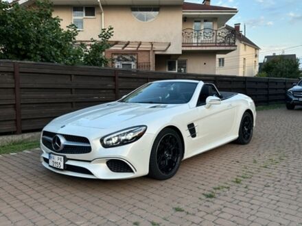 Белый Мерседес СЛ-Класс, объемом двигателя 3 л и пробегом 75 тыс. км за 55000 $, фото 1 на Automoto.ua