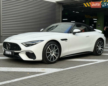 Белый Мерседес СЛ-Класс, объемом двигателя 2 л и пробегом 15 тыс. км за 113000 $, фото 1 на Automoto.ua