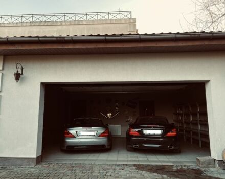 Чорний Мерседес СЛ-Клас, об'ємом двигуна 0 л та пробігом 133 тис. км за 11999 $, фото 11 на Automoto.ua