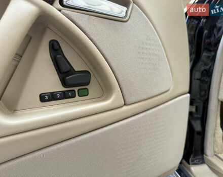 Черный Мерседес СЛ-Класс, объемом двигателя 5 л и пробегом 107 тыс. км за 80000 $, фото 55 на Automoto.ua