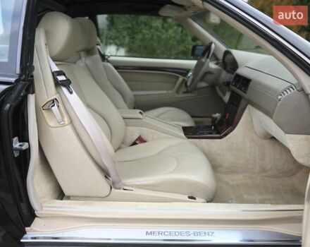 Черный Мерседес СЛ-Класс, объемом двигателя 5 л и пробегом 107 тыс. км за 79999 $, фото 36 на Automoto.ua