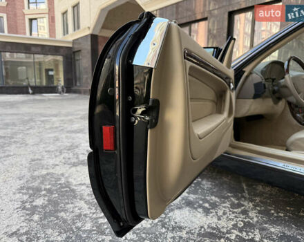 Черный Мерседес СЛ-Класс, объемом двигателя 5 л и пробегом 107 тыс. км за 80000 $, фото 53 на Automoto.ua