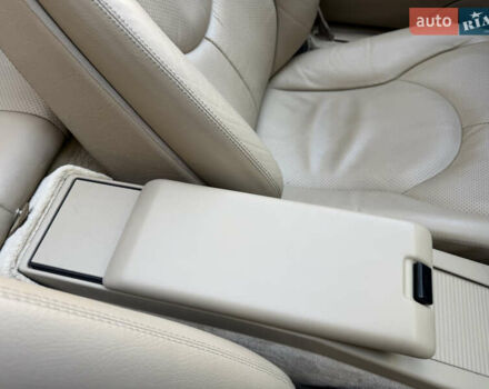 Черный Мерседес СЛ-Класс, объемом двигателя 5 л и пробегом 107 тыс. км за 80000 $, фото 39 на Automoto.ua