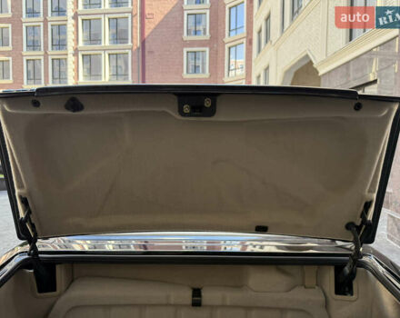 Черный Мерседес СЛ-Класс, объемом двигателя 5 л и пробегом 107 тыс. км за 80000 $, фото 78 на Automoto.ua