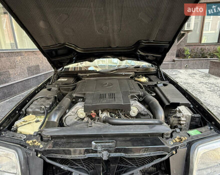 Черный Мерседес СЛ-Класс, объемом двигателя 5 л и пробегом 107 тыс. км за 80000 $, фото 67 на Automoto.ua