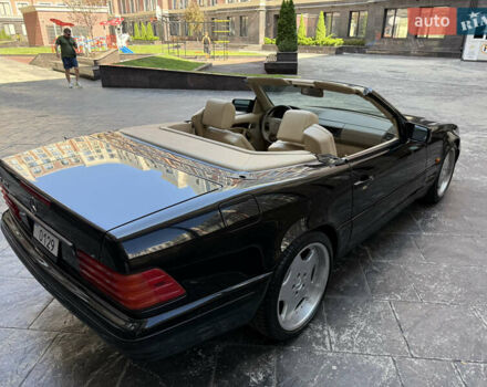 Черный Мерседес СЛ-Класс, объемом двигателя 5 л и пробегом 107 тыс. км за 80000 $, фото 16 на Automoto.ua