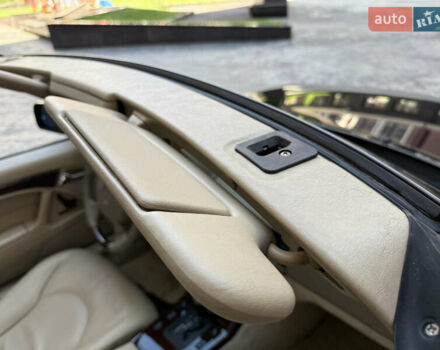 Черный Мерседес СЛ-Класс, объемом двигателя 5 л и пробегом 107 тыс. км за 80000 $, фото 29 на Automoto.ua